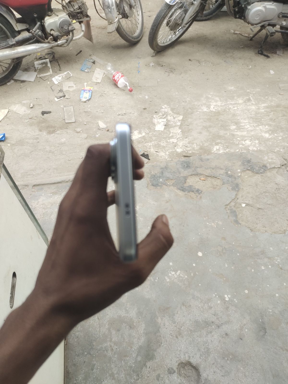 Infinix Hot 60i · 6GB / 128GB - photo 4