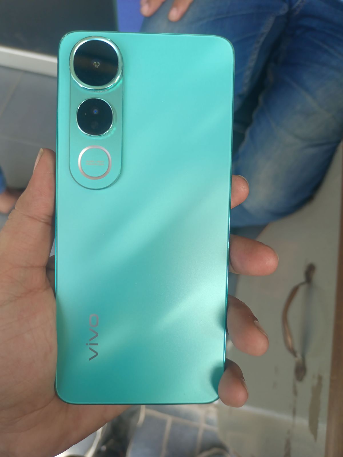 Vivo V50 Lite · 8GB / 256GB - photo 1