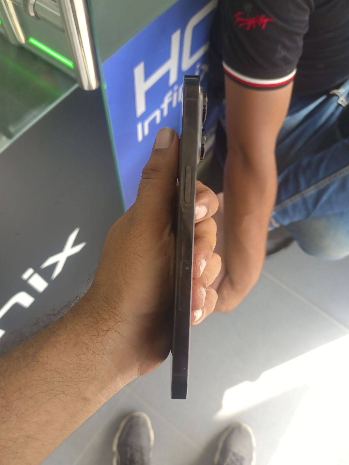 iPhone 14 Pro Max · 128GB - photo 4