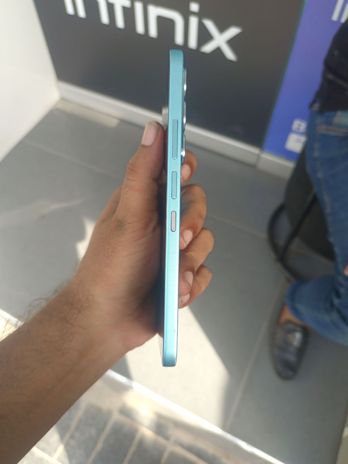 Infinix Hot 60 Pro · 8GB / 128GB - photo 4