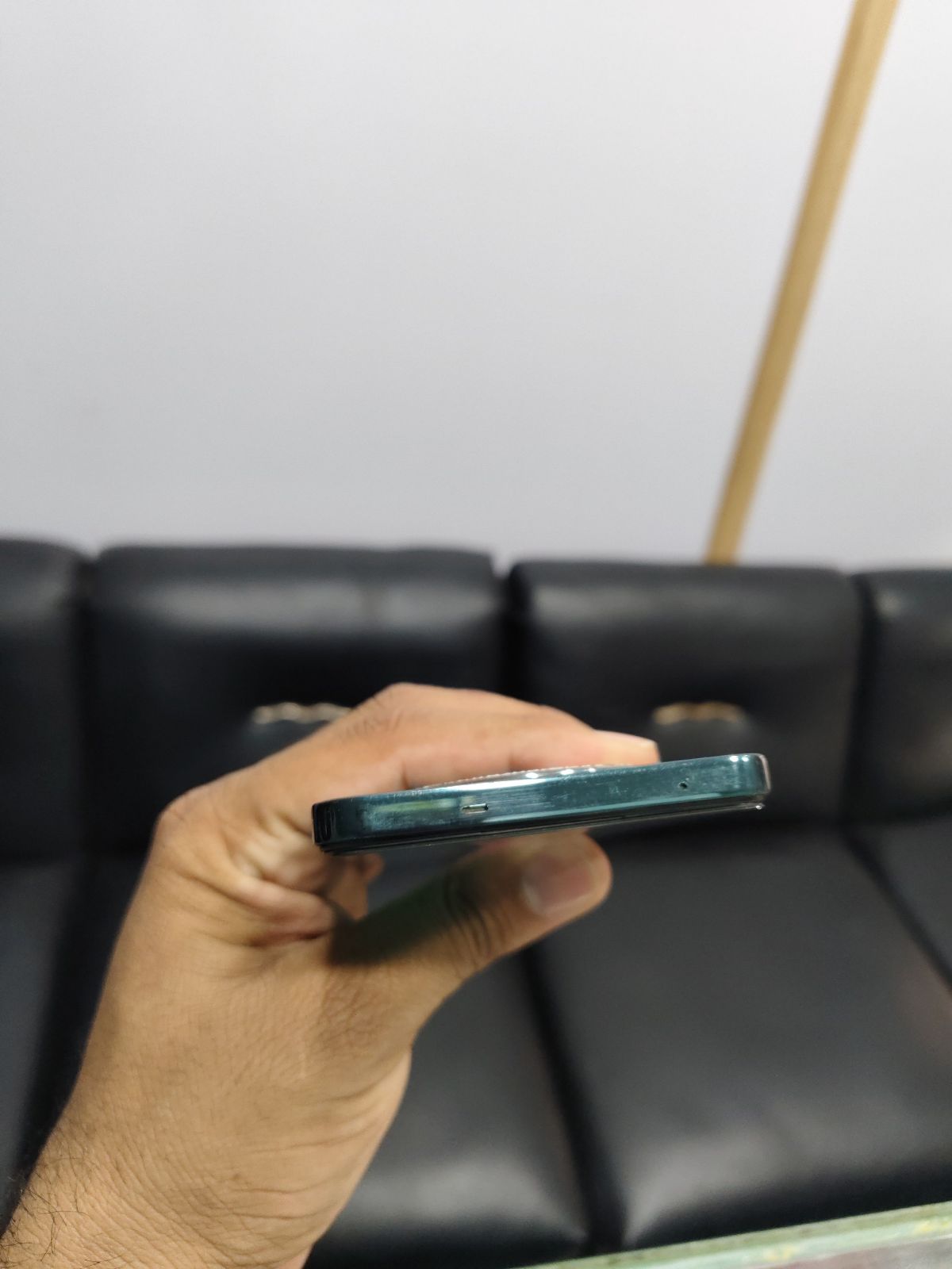 Oppo Reno 12 F 4G · 8GB / 256GB - photo 4