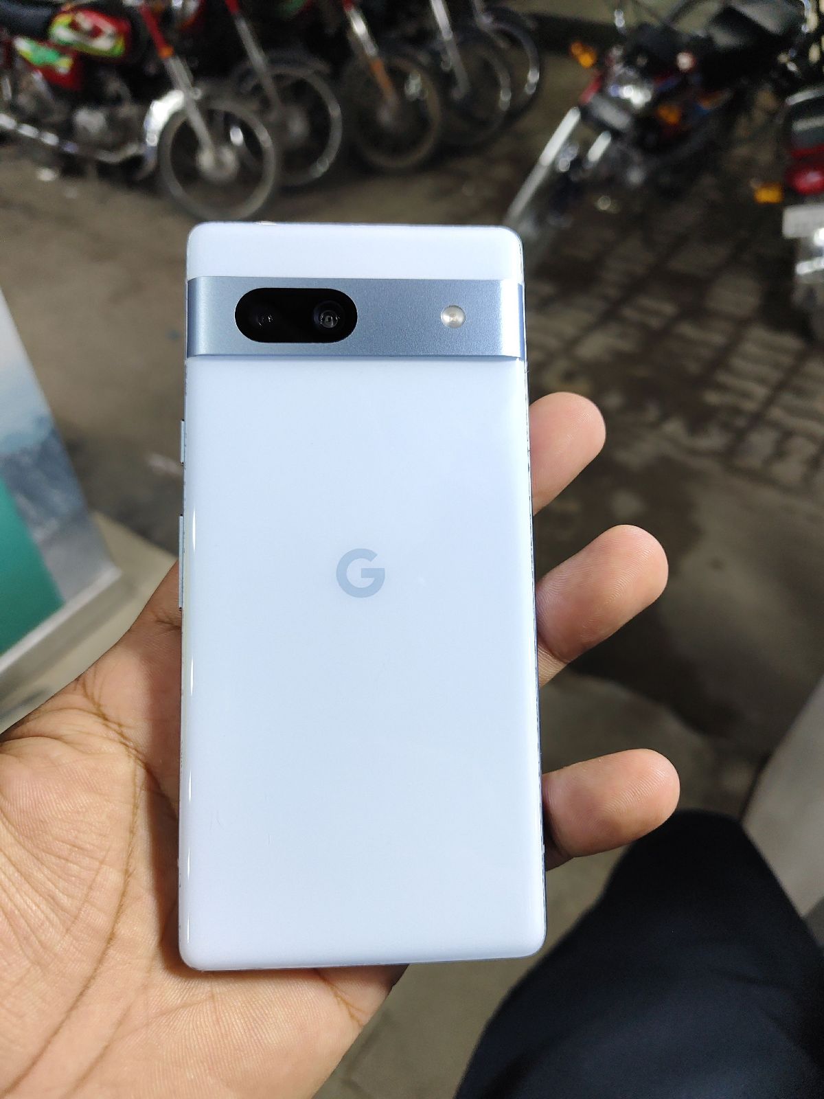 Pixel 7a · 8GB / 128GB - photo 1
