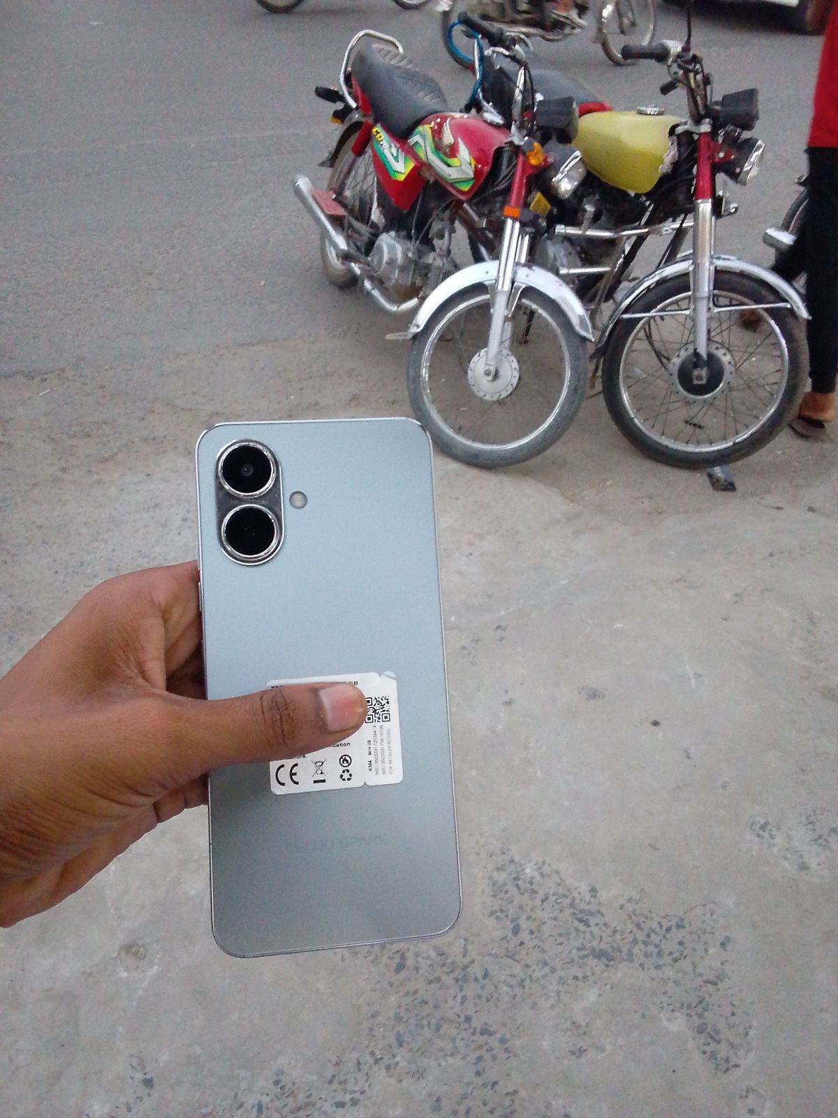 Tecno Spark Go 2 · 4GB / 64GB - photo 1