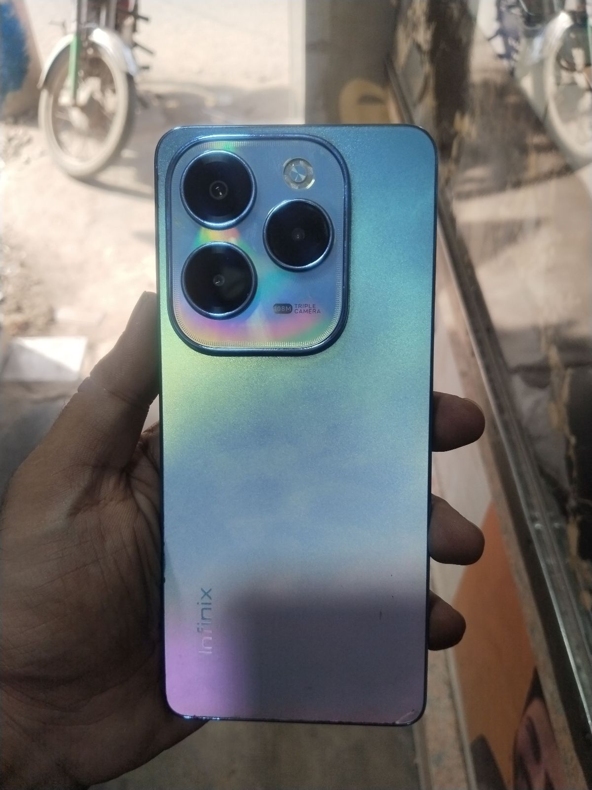 Infinix Hot 40 · 8GB / 128GB - photo 2