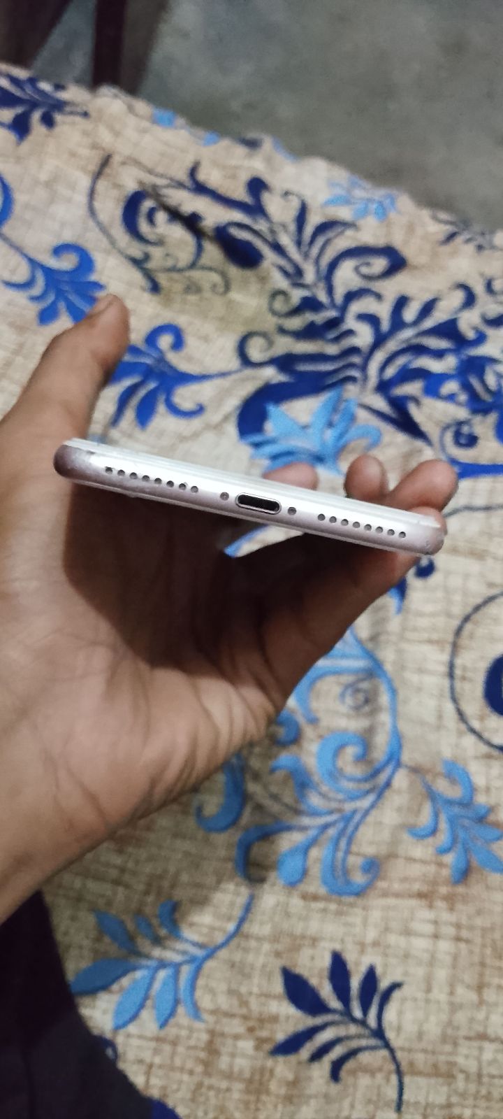 iPhone 7 Plus · 32GB - photo 4