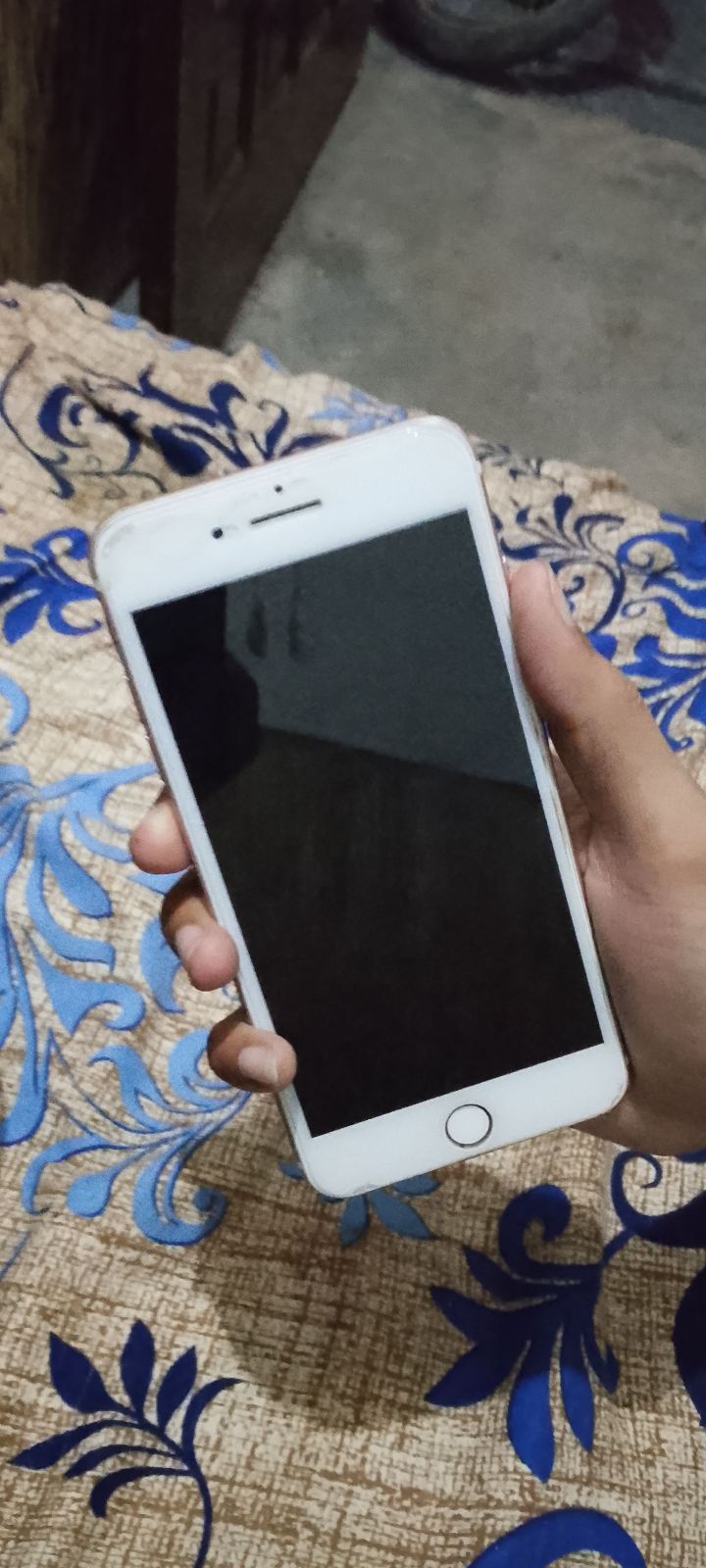 iPhone 7 Plus · 32GB - photo 5