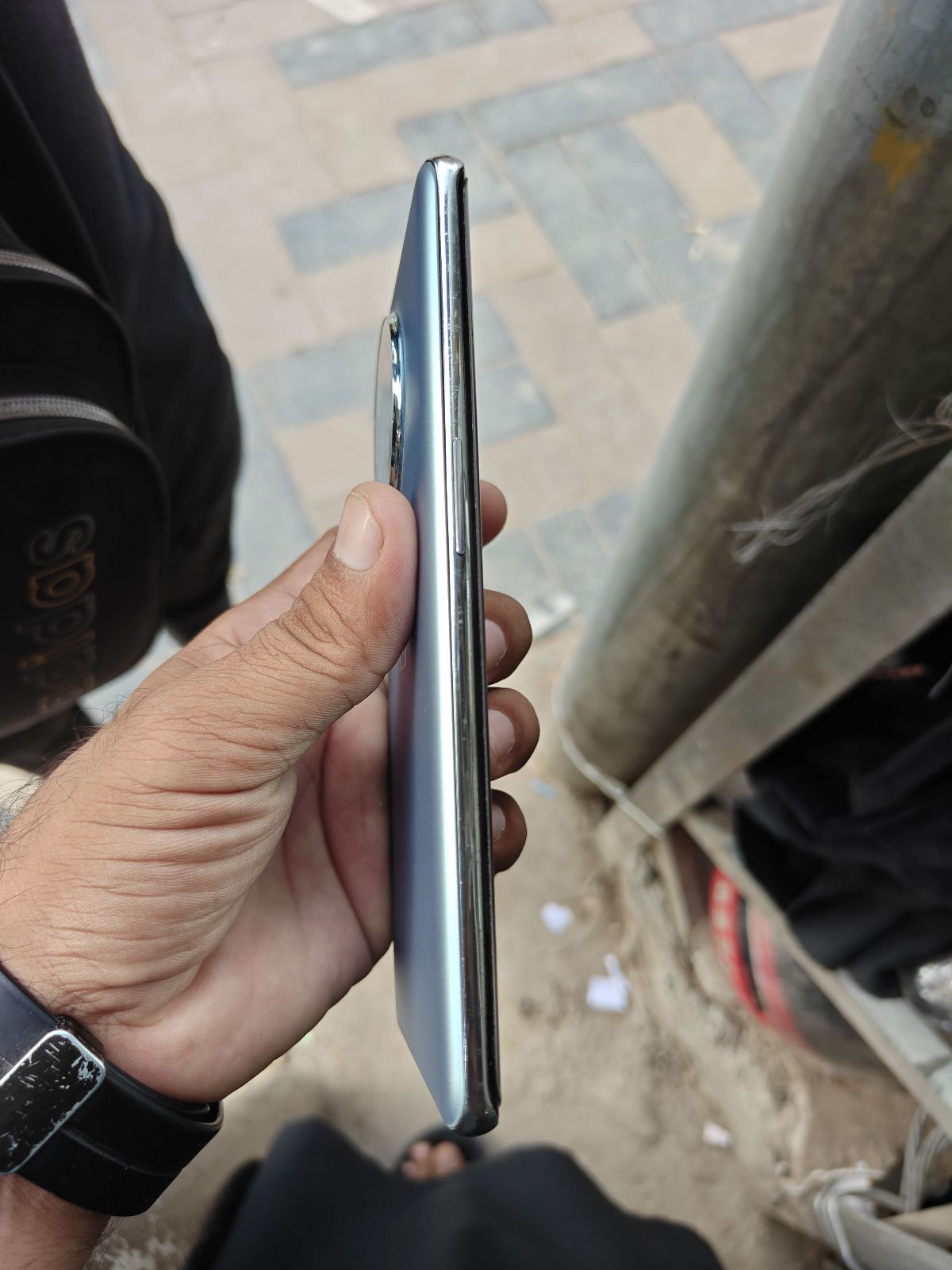 OnePlus 11 · 8GB / 128GB - photo 3
