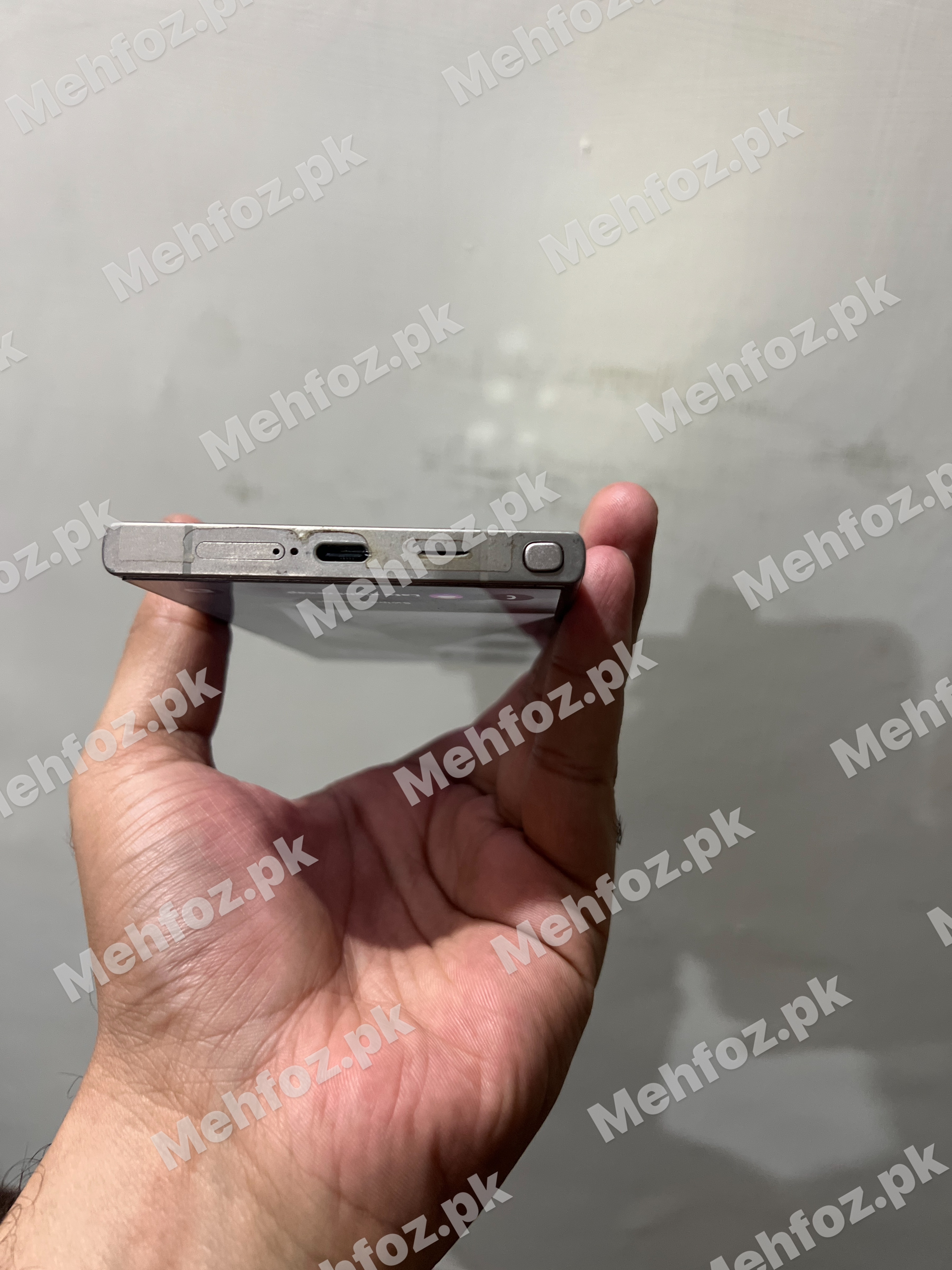 Galaxy S24 Ultra · 12GB / 256GB - photo 3