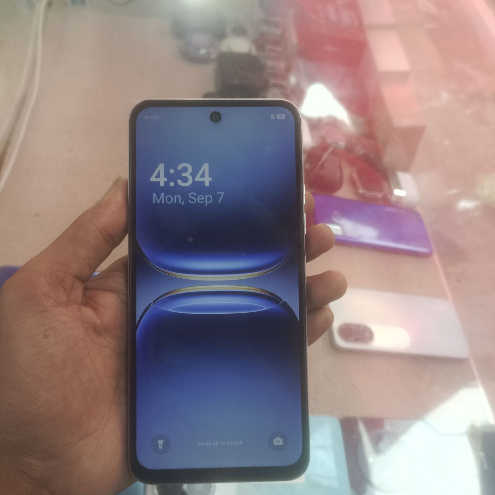 Tecno Spark Go 2 · 4GB / 64GB - photo 2