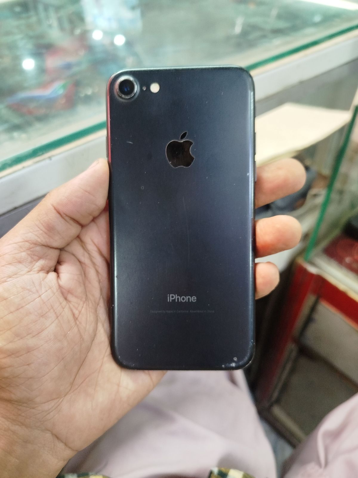 iPhone 7 · 128GB - photo 1
