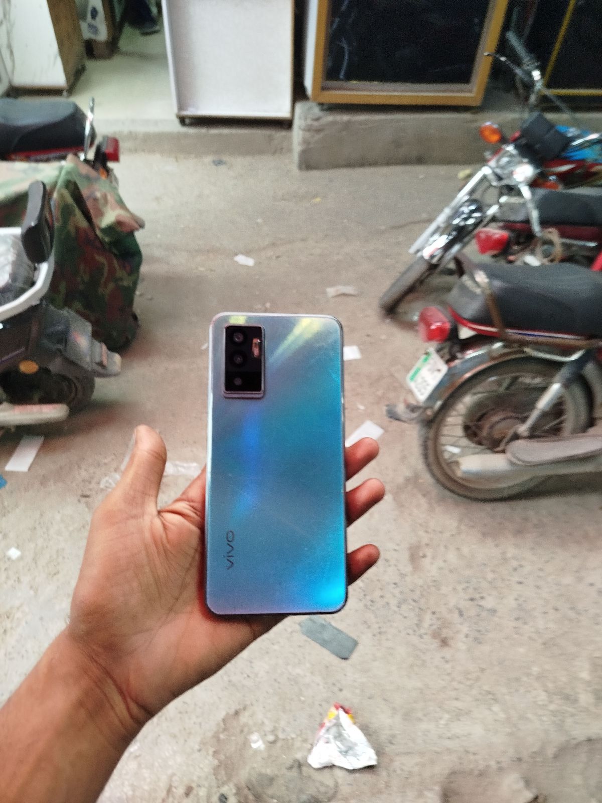 Vivo V23e · 8GB / 256GB - photo 1
