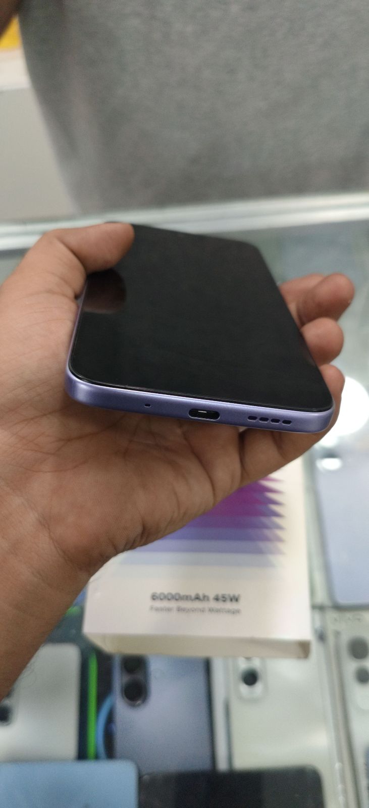Infinix Hot 70 · 6GB / 128GB - photo 4