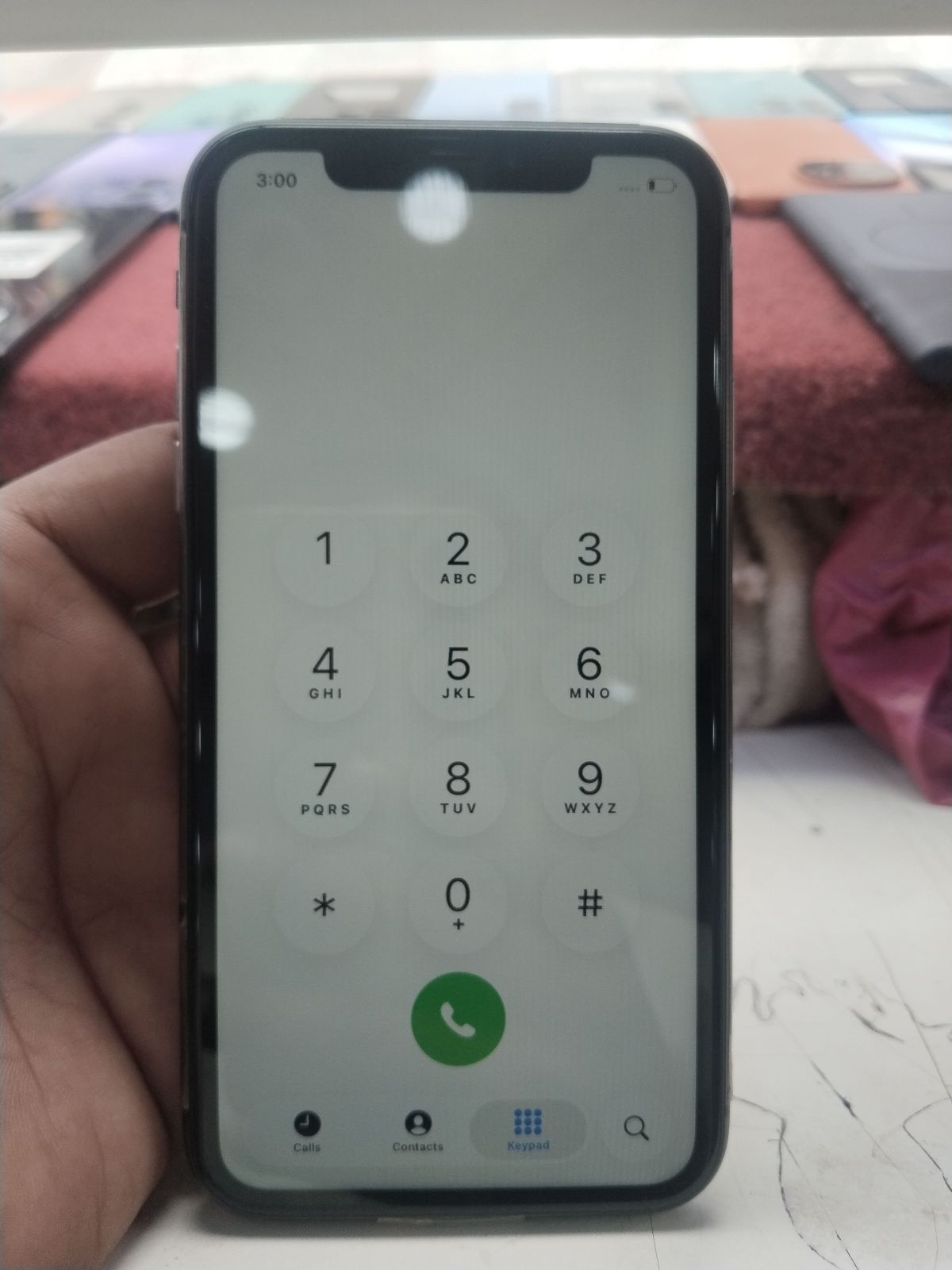 iPhone 11 · 64GB - photo 1
