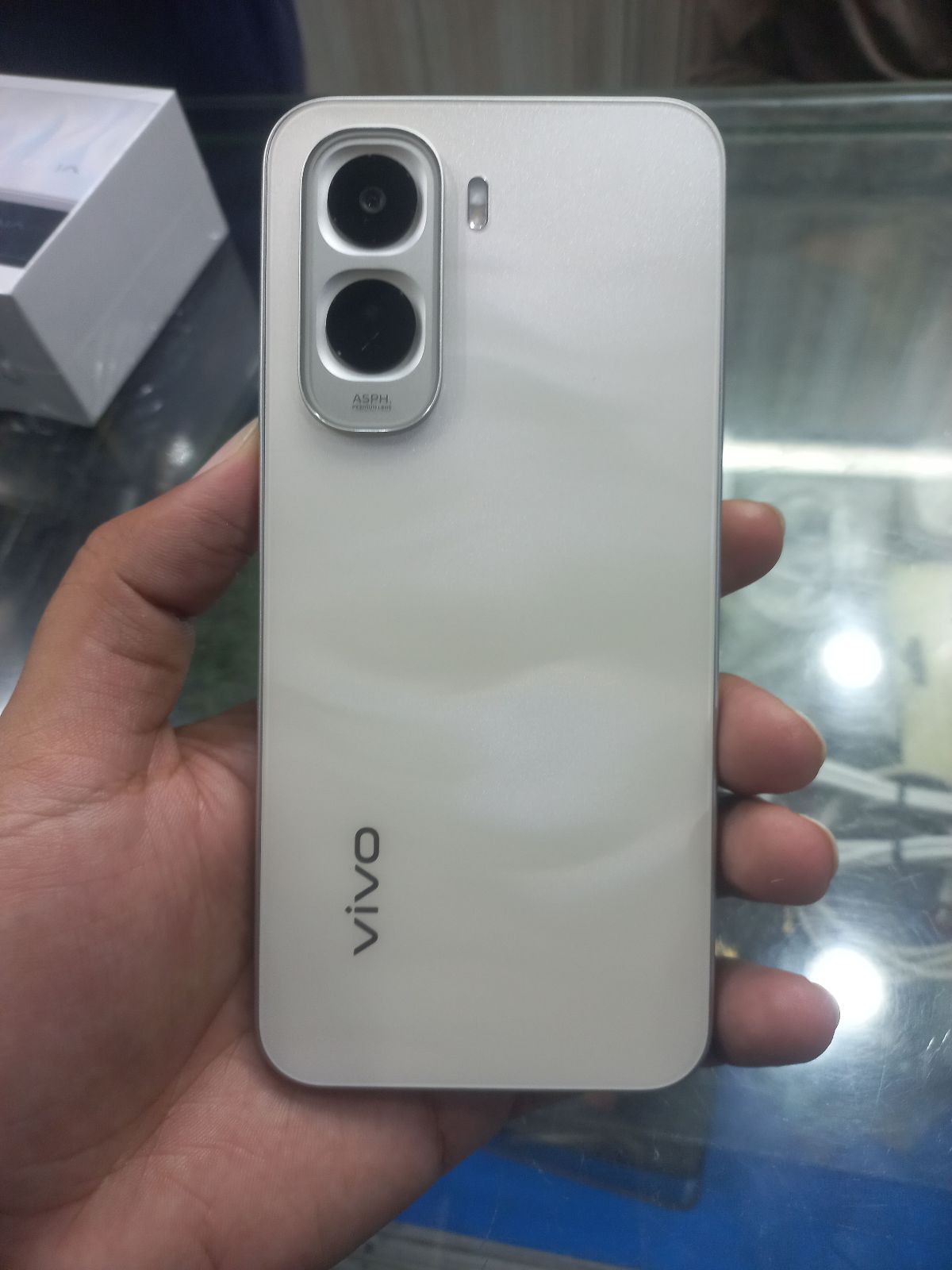 Vivo Y500 · 8GB / 256GB - photo 1