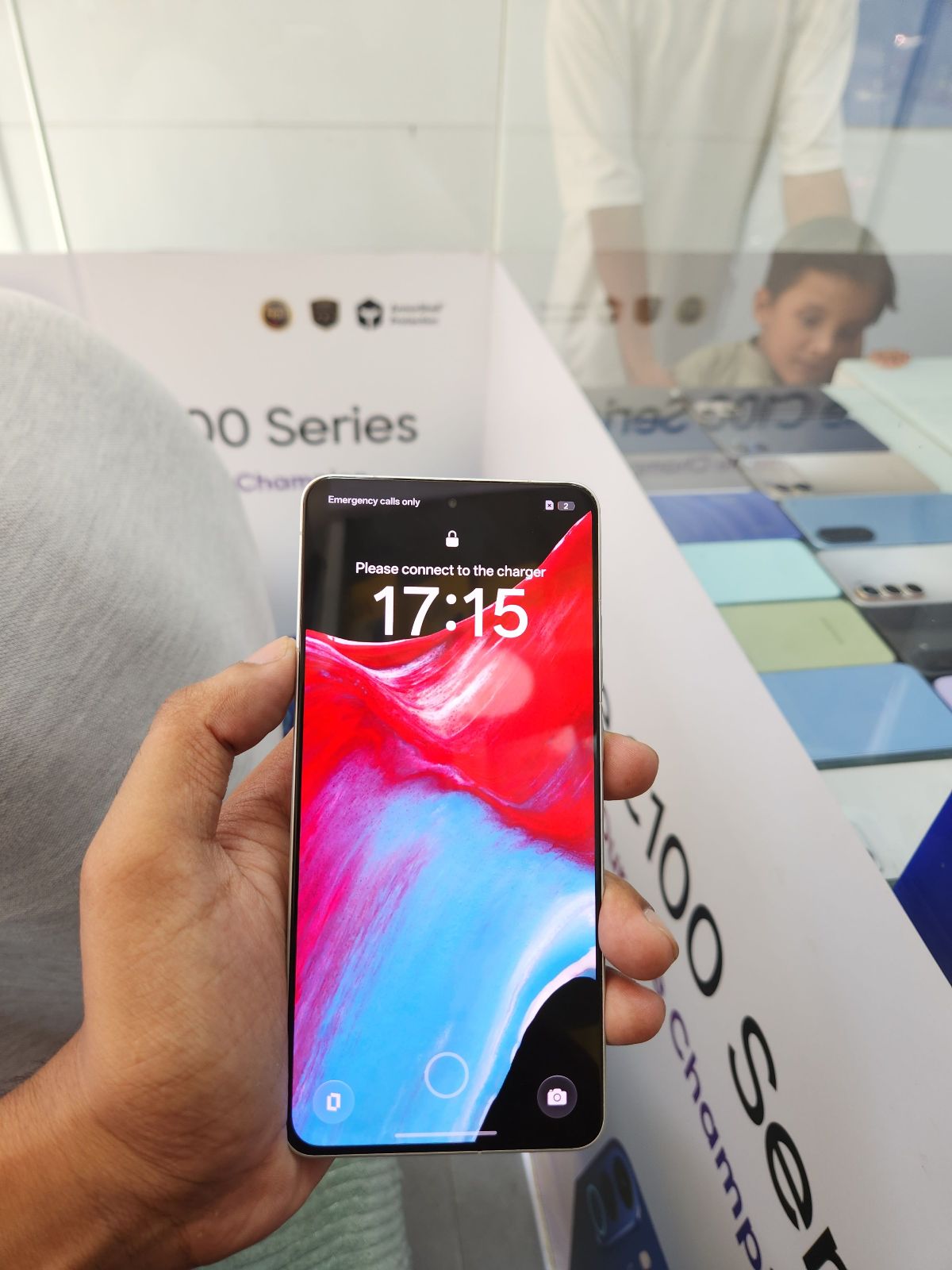 Realme GT 6 · 12GB / 256GB - photo 4