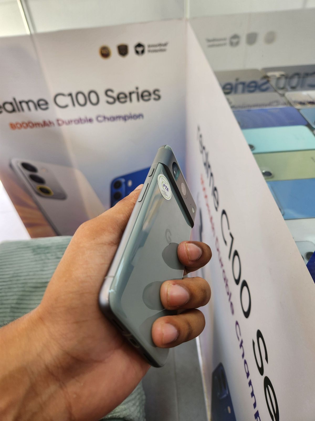 Pixel 8 · 8GB / 128GB - photo 3