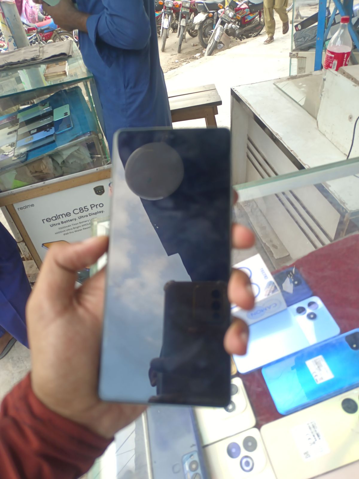 Tecno Camon 40 · 8GB / 256GB - photo 2