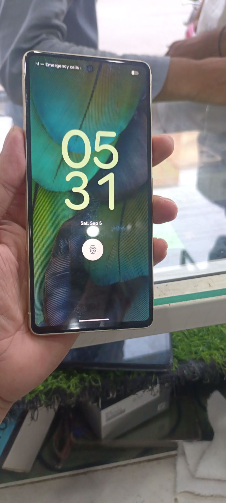 Pixel 7 · 8GB / 128GB - photo 2