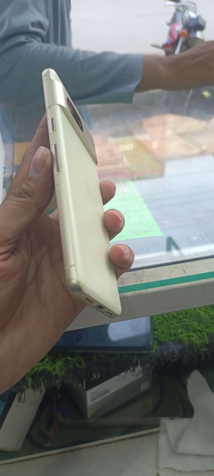 Pixel 7 · 8GB / 128GB - photo 4