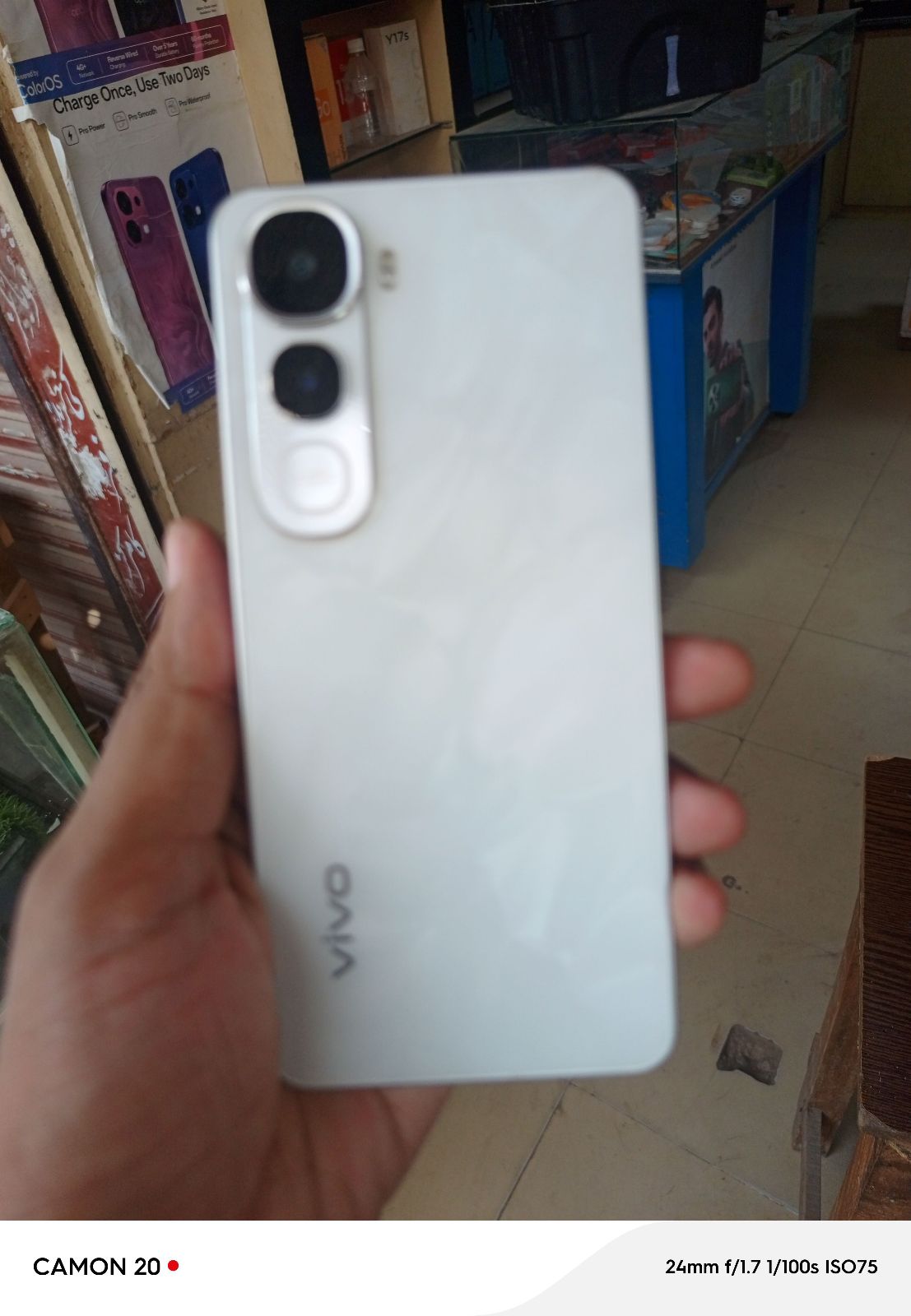 Vivo Y400 5G · 8GB / 256GB - photo 1