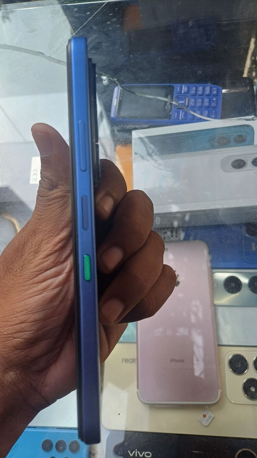 Infinix Hot 60i · 6GB / 128GB - photo 4