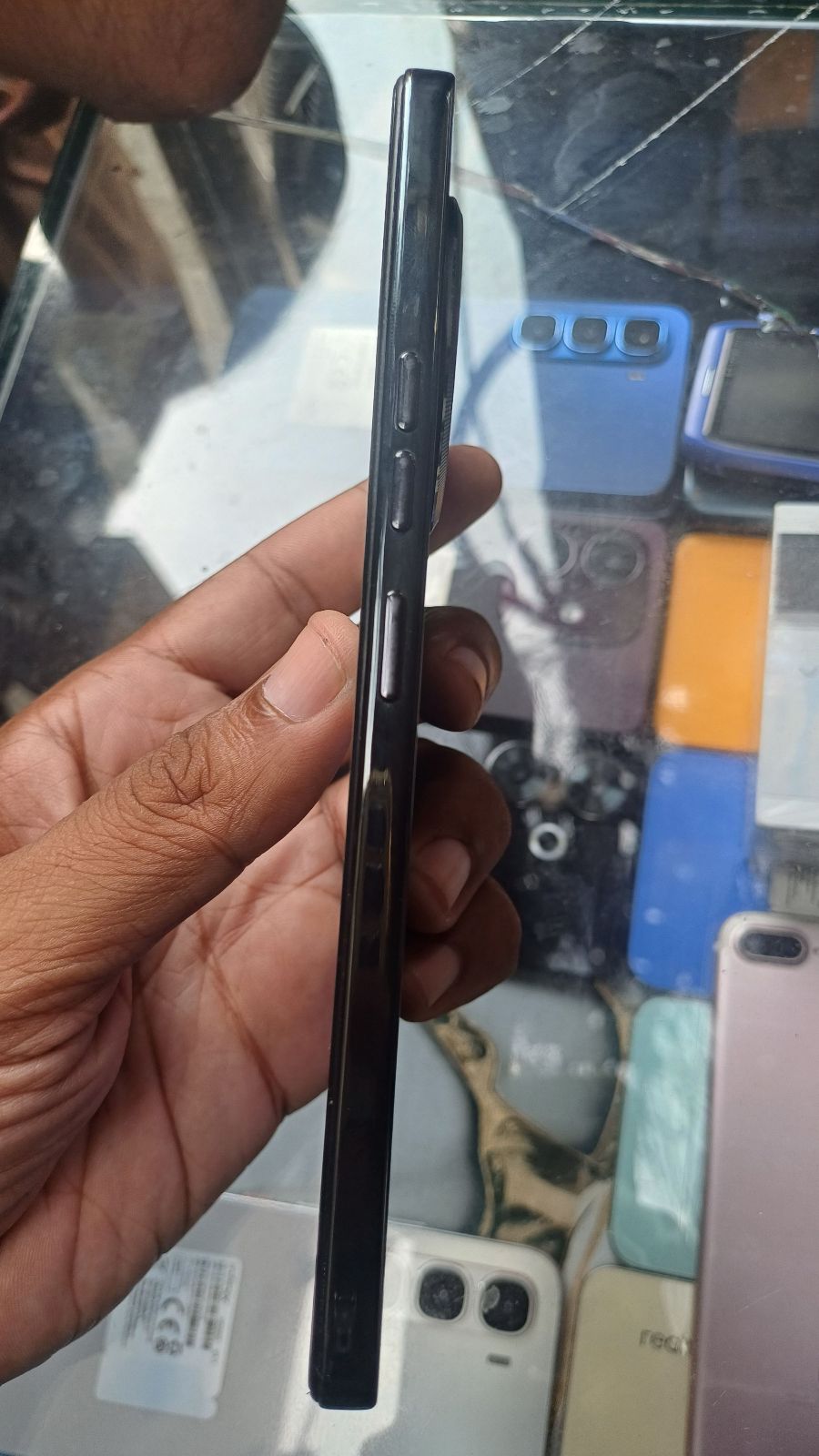Tecno Camon 30 · 12GB / 256GB - photo 4