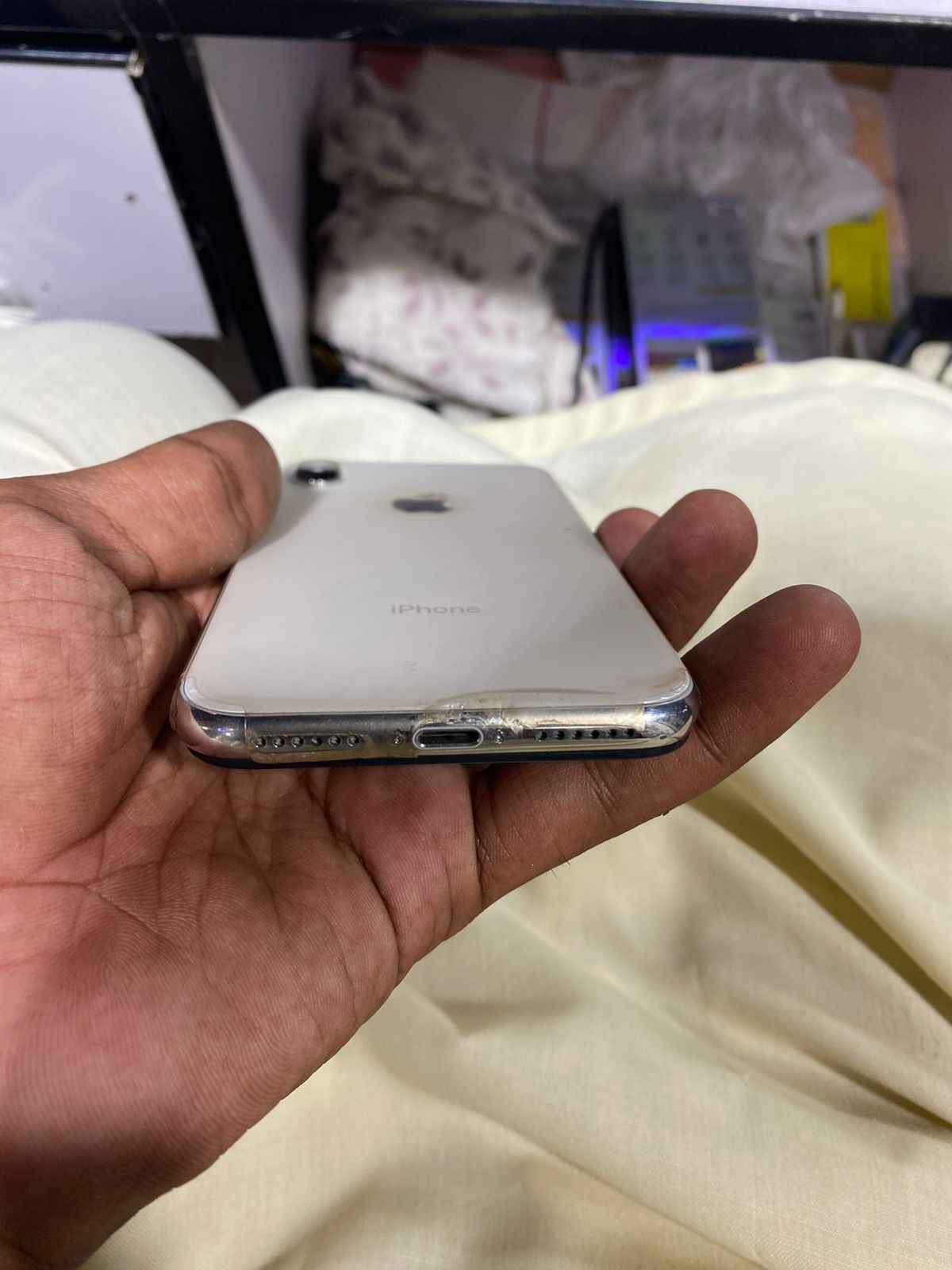 iPhone X · 64GB - photo 3