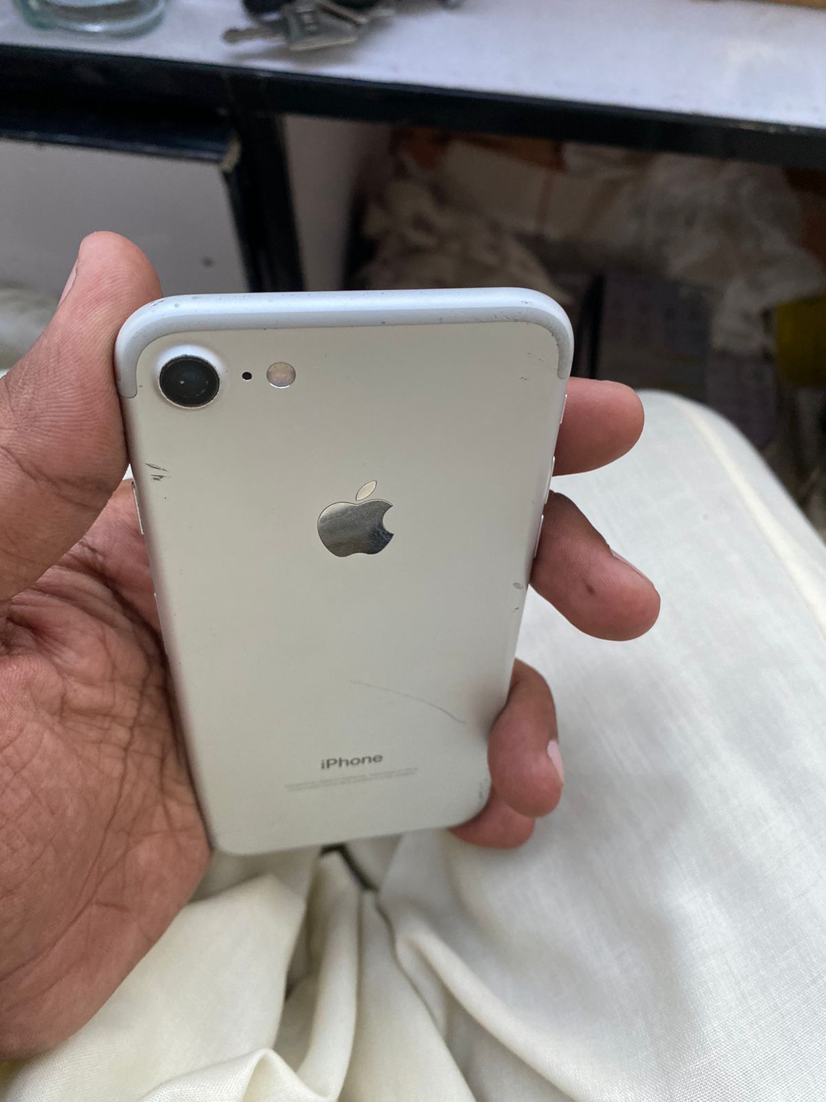 iPhone 7 · 32GB - photo 3