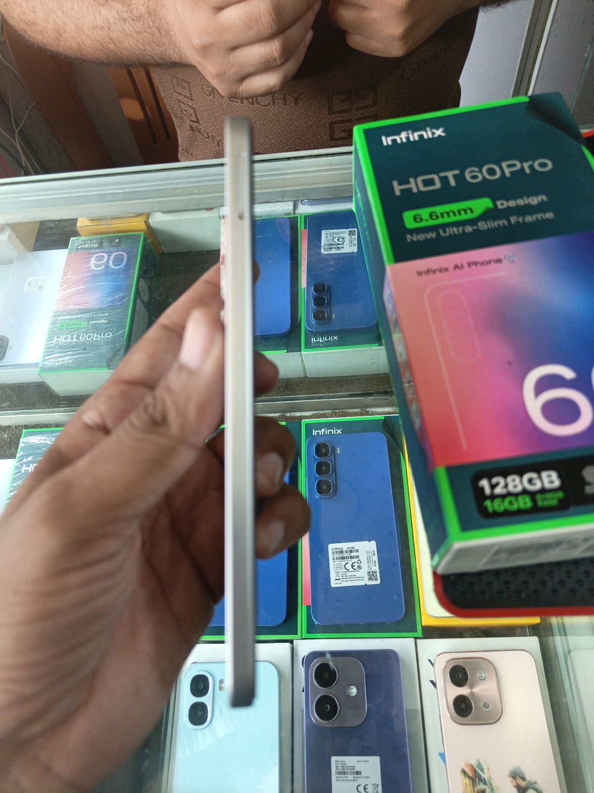 Infinix Hot 60 Pro · 8GB / 128GB - photo 3