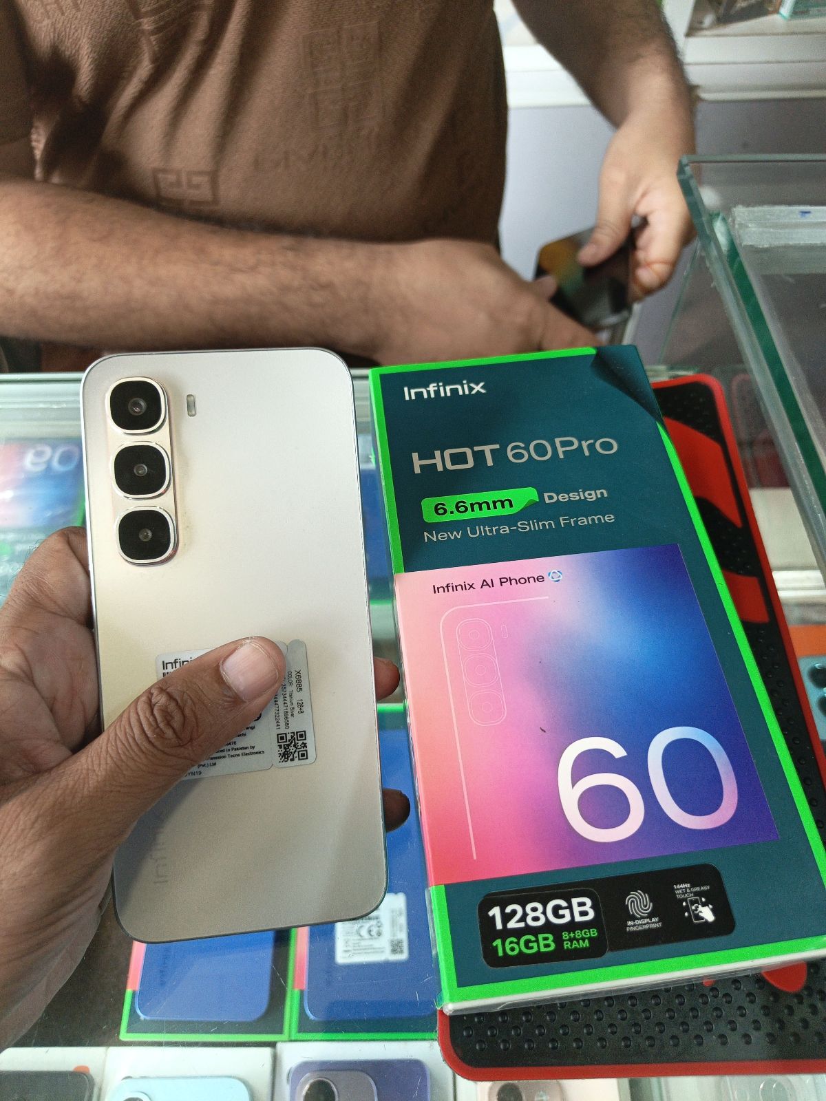 Infinix Hot 60 Pro · 8GB / 128GB - photo 1