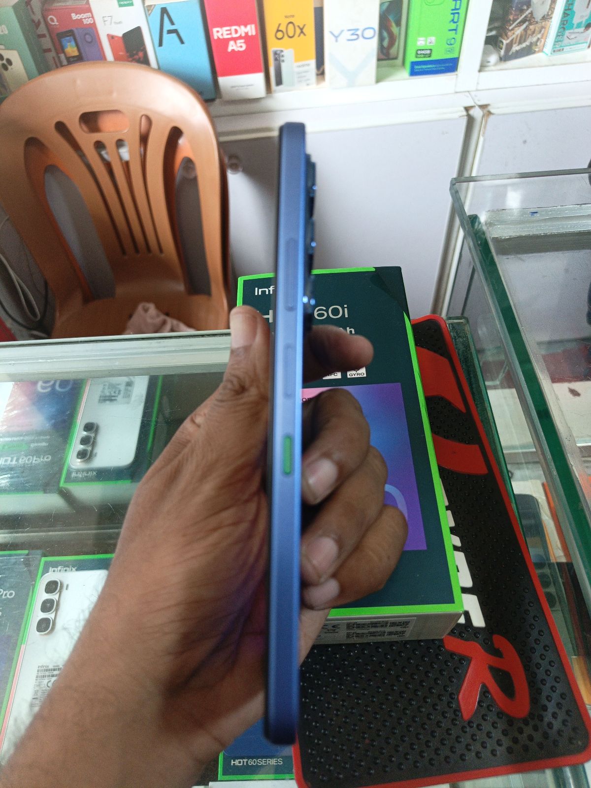 Infinix Hot 60i · 8GB / 256GB - photo 3