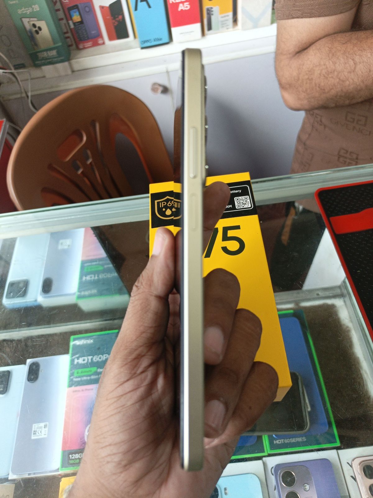 Realme C75 · 8GB / 128GB - photo 3