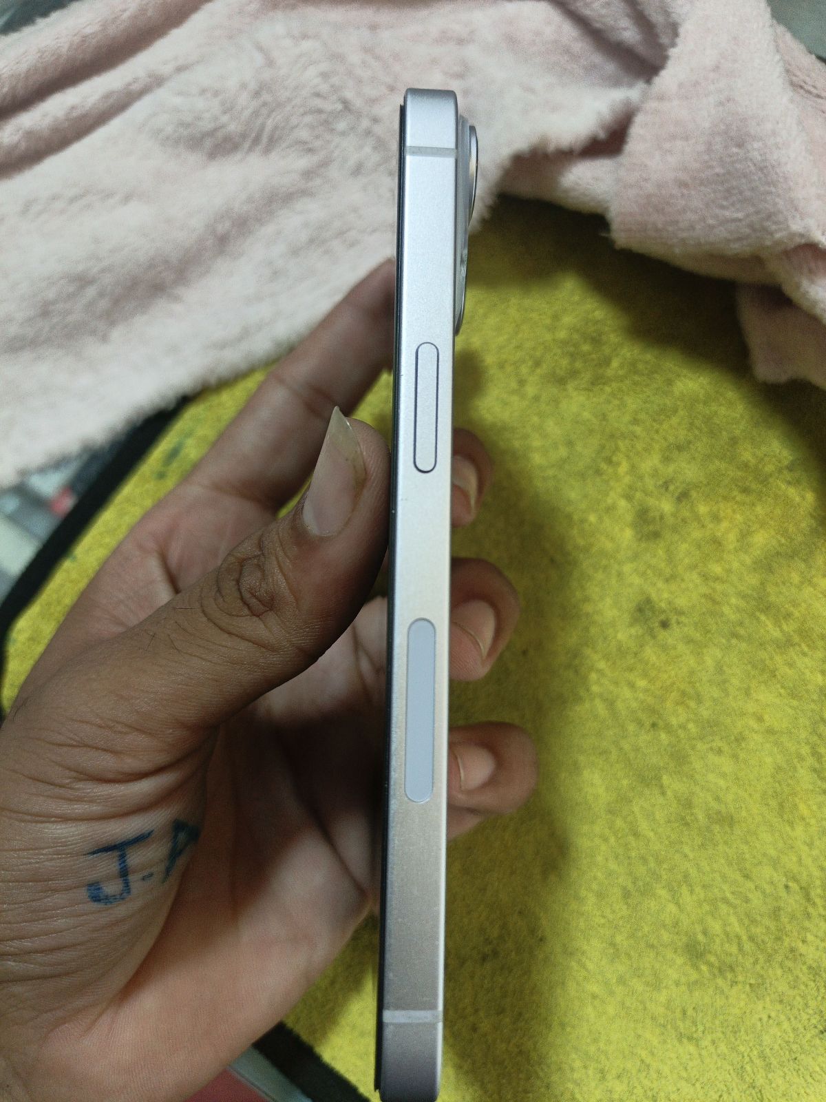 iPhone 14 · 128GB - photo 2