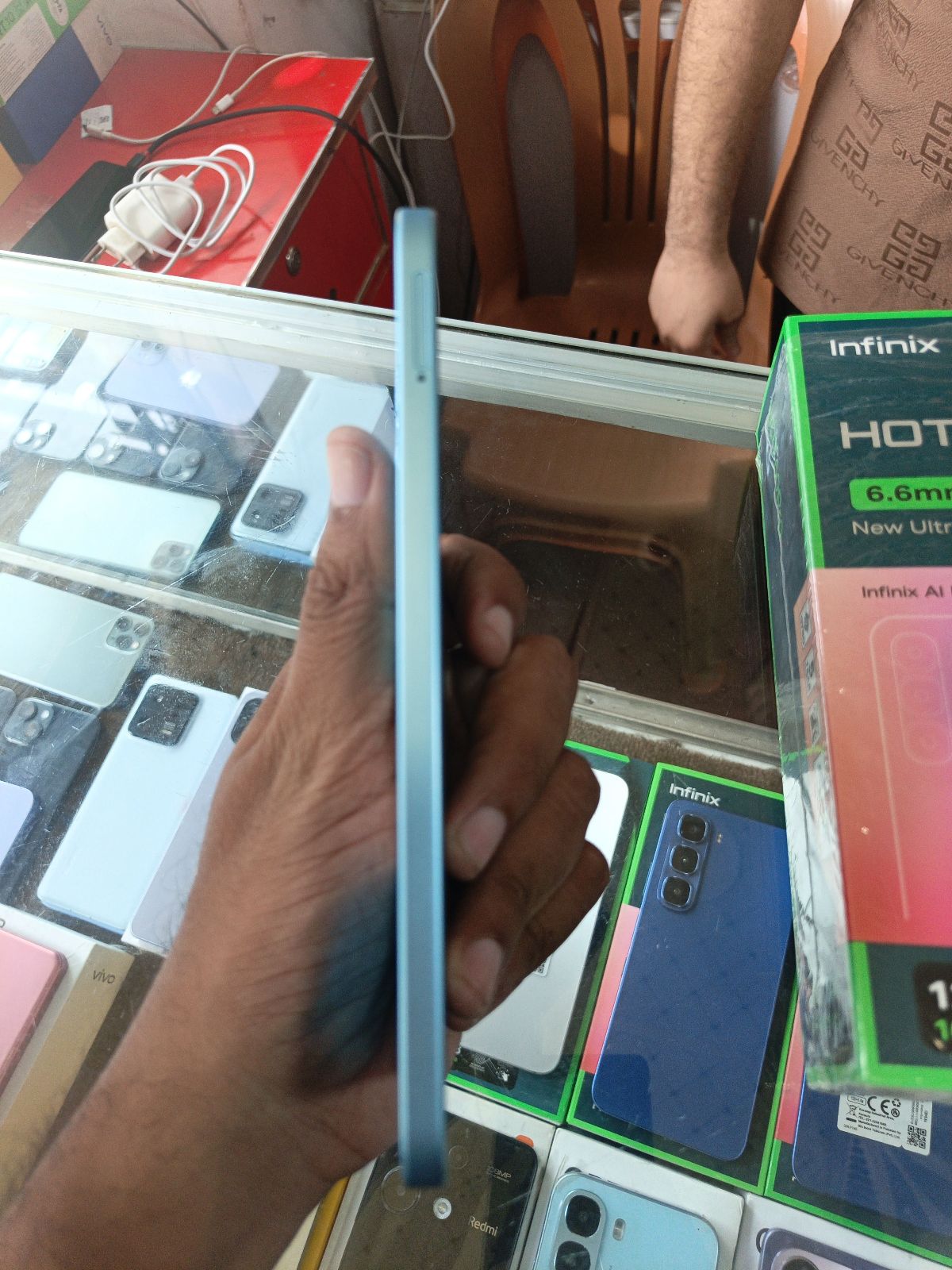 Infinix Hot 60 Pro · 8GB / 128GB - photo 2