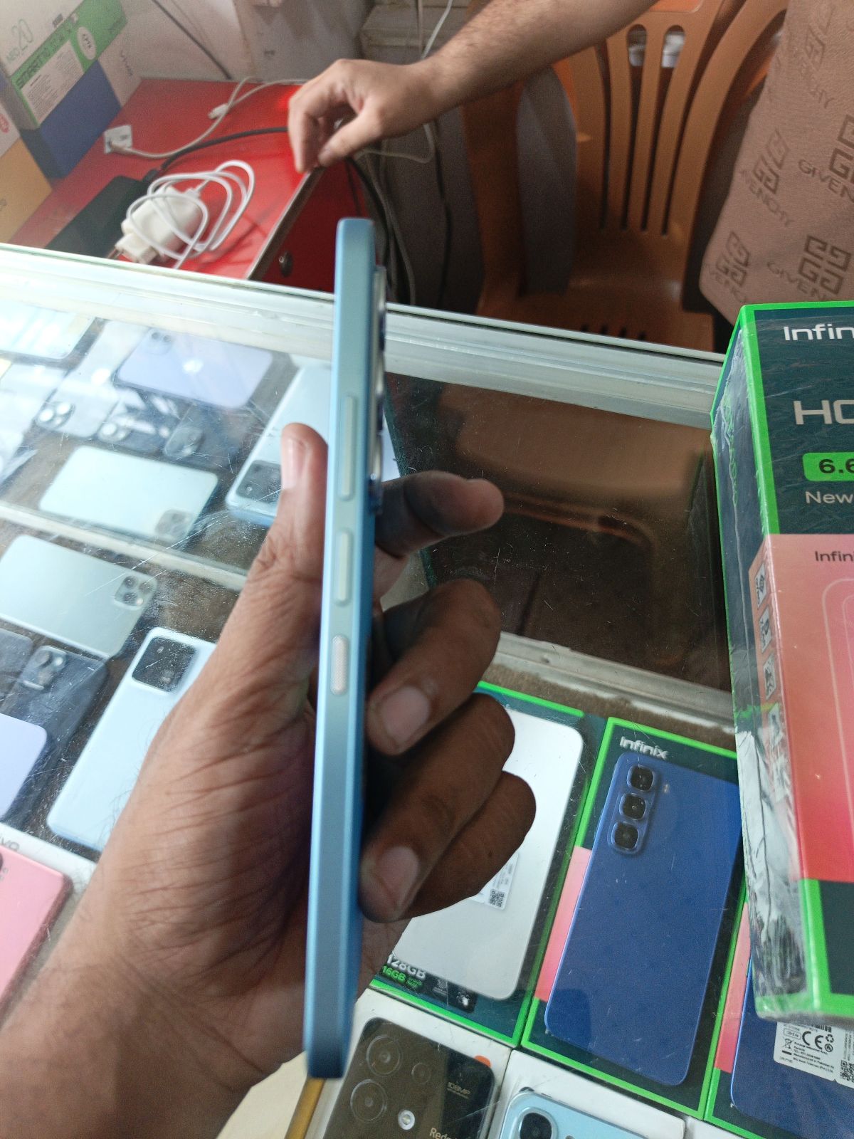 Infinix Hot 60 Pro · 8GB / 128GB - photo 4