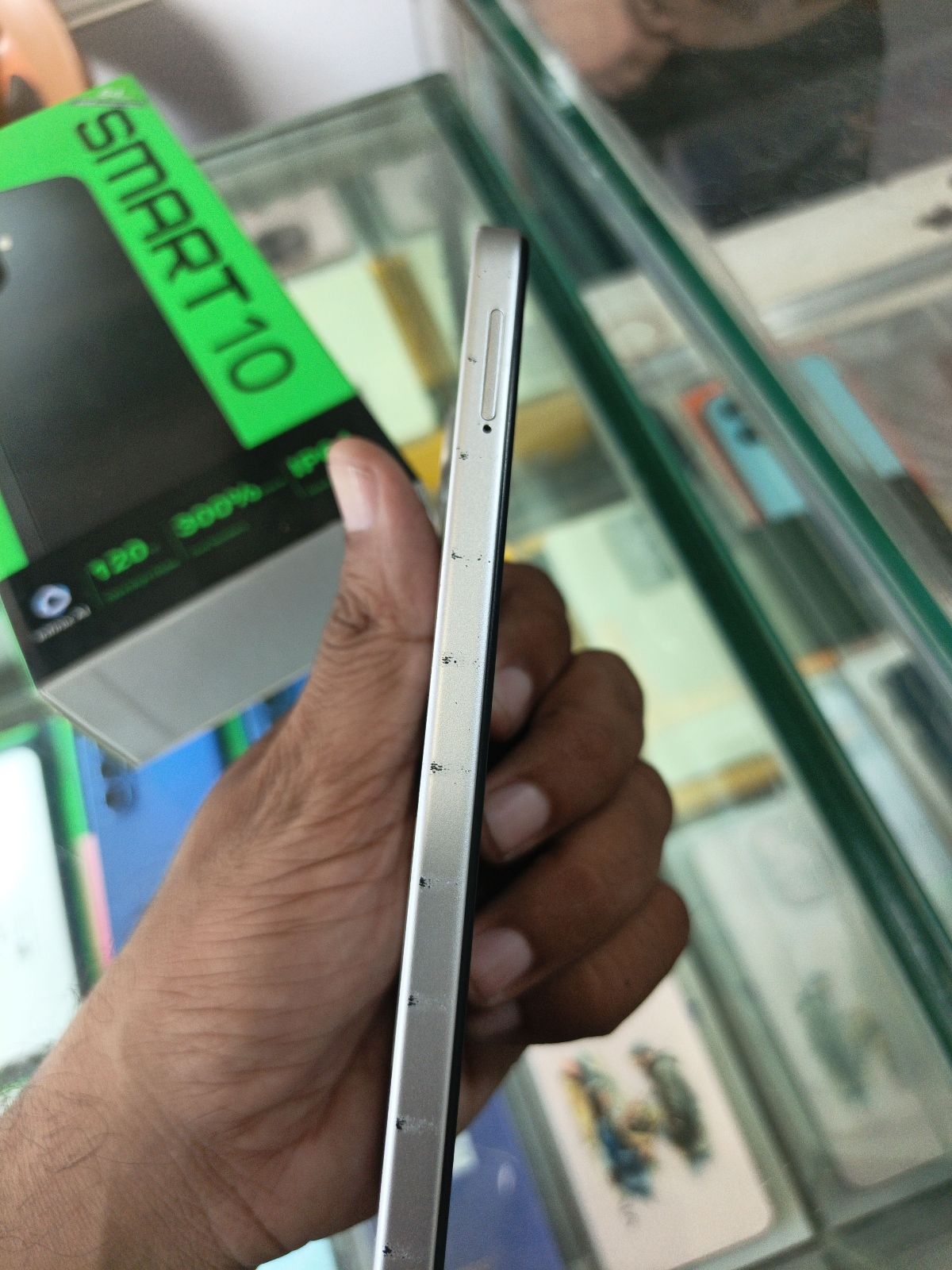 Infinix Smart 10 · 4GB / 64GB - photo 4
