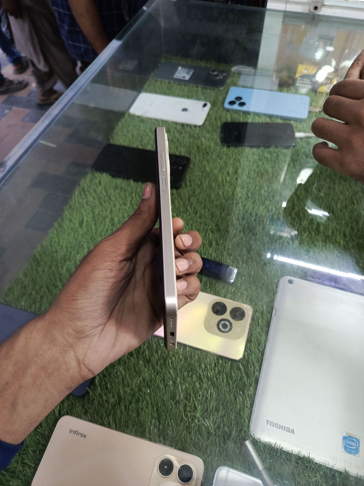 Realme C61 · 6GB / 128GB - photo 2