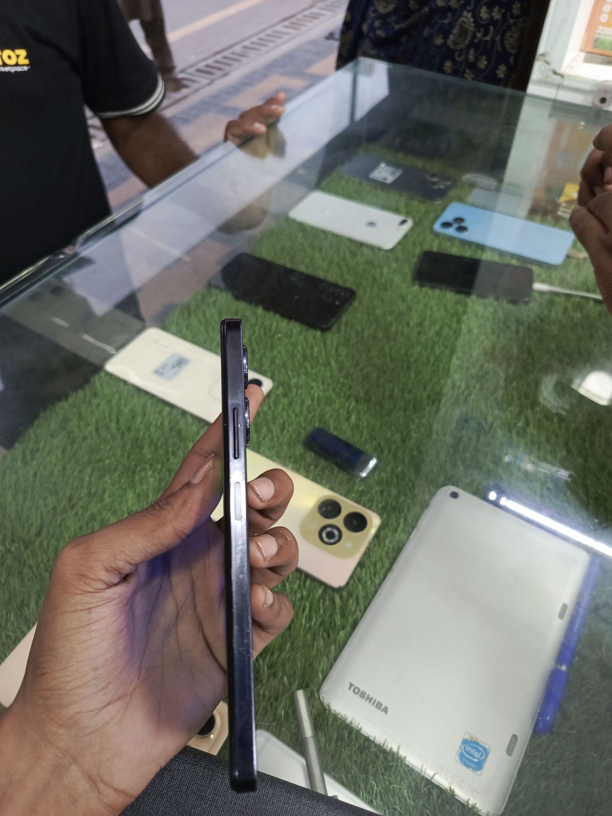 Infinix Note 30 · 8GB / 256GB - photo 2