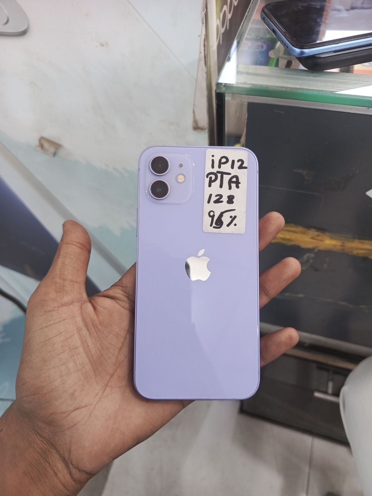 iPhone 12 · 128GB - photo 1