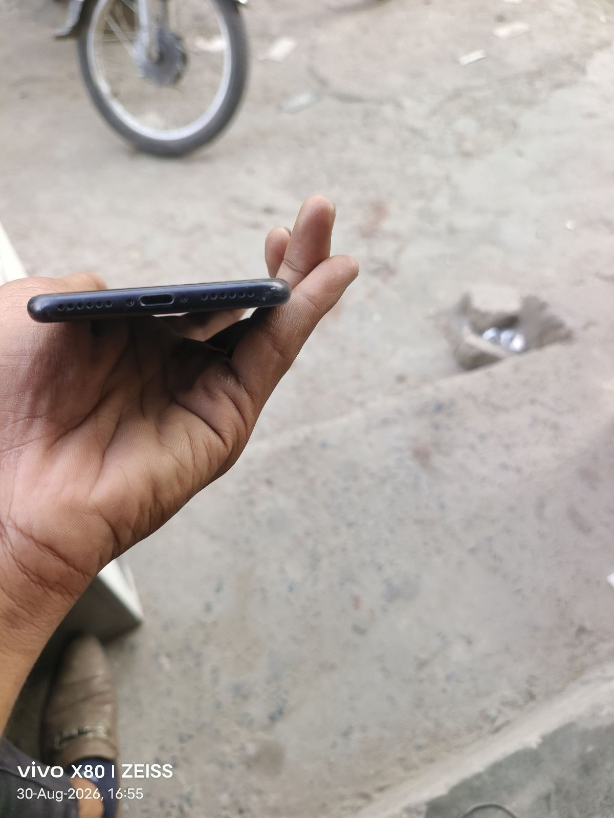 iPhone 7 · 32GB - photo 3