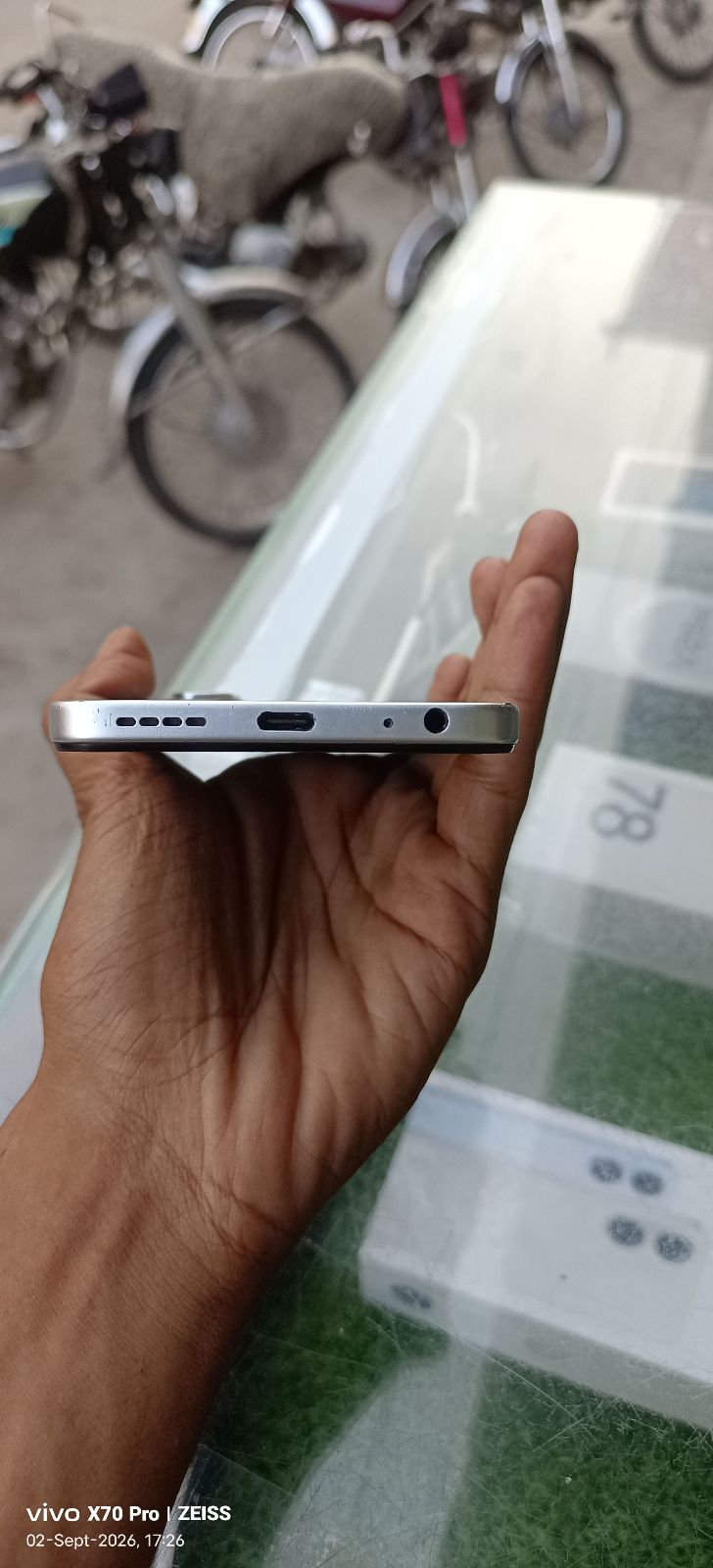 Infinix Hot 60i · 6GB / 128GB - photo 4