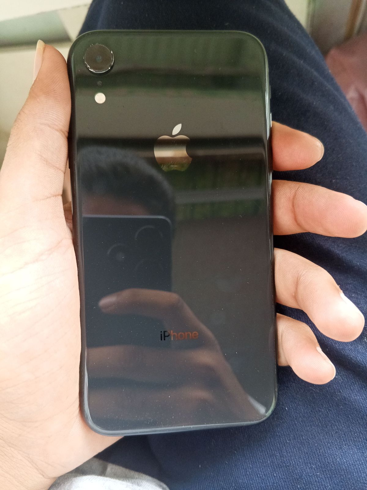 iPhone XR · 64GB - photo 1