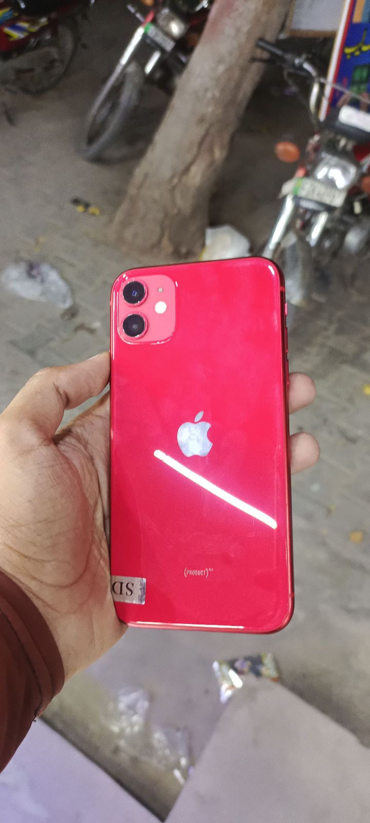 iPhone 11 · 64GB - photo 1