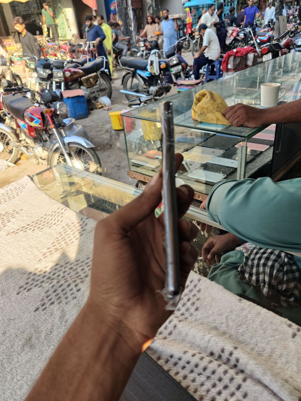 Pixel 7a · 8GB / 128GB - photo 2