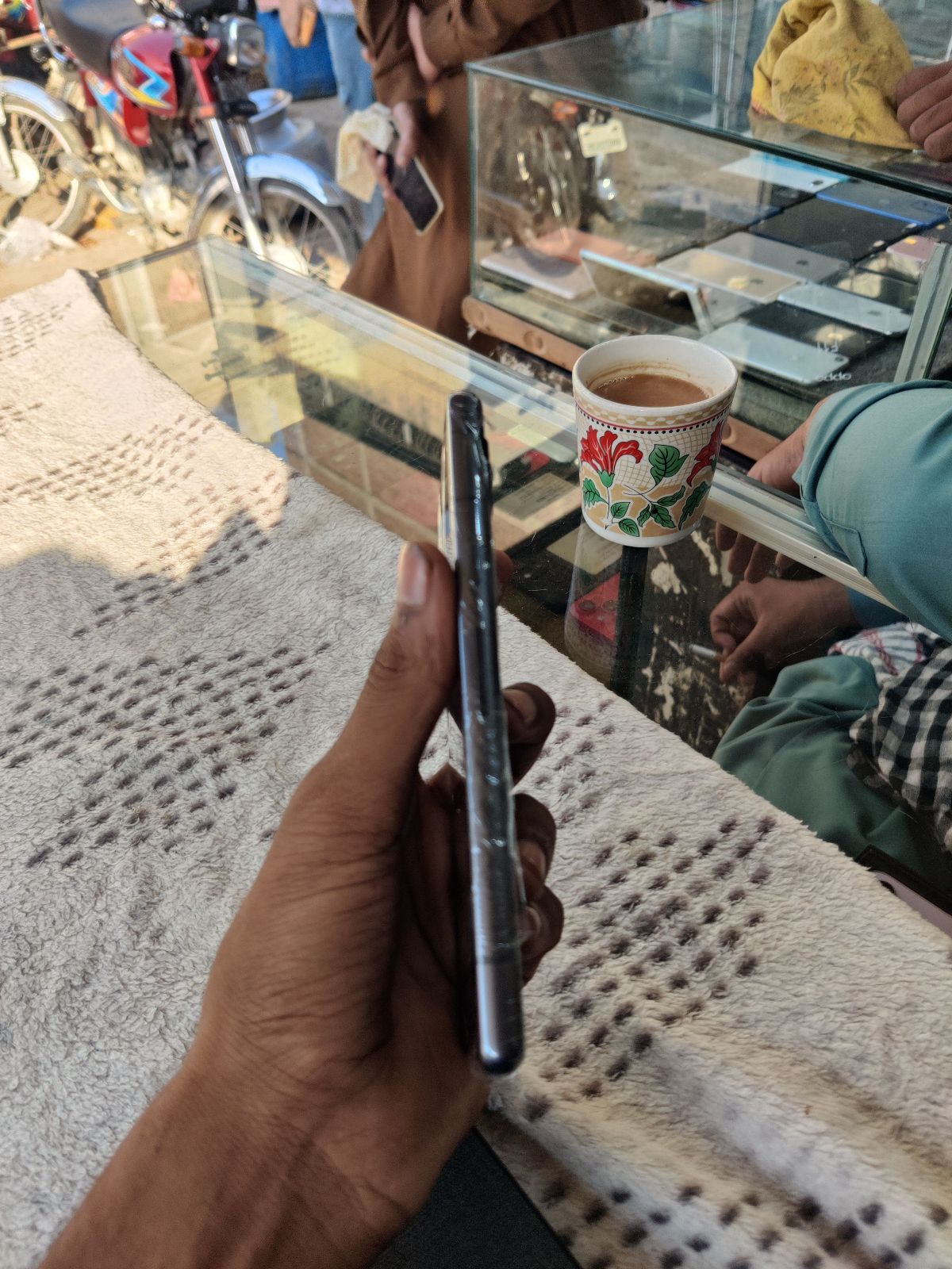 Pixel 7a · 8GB / 128GB - photo 4