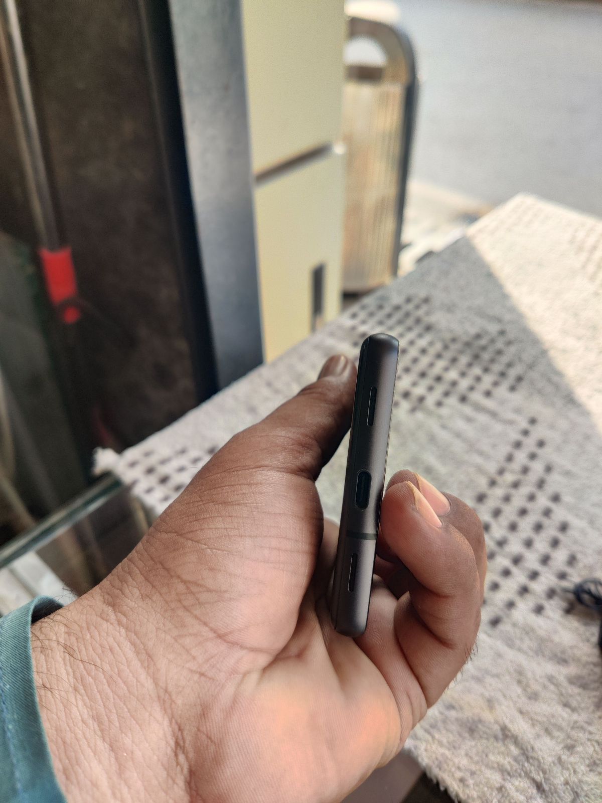 Pixel 7a · 8GB / 128GB - photo 3