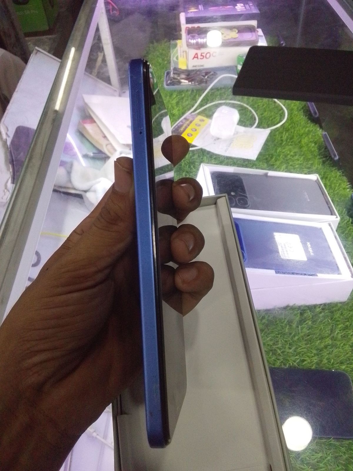 Infinix Hot 60i · 6GB / 128GB - photo 3