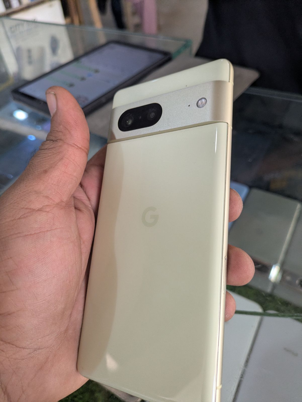 Pixel 7 · 8GB / 128GB - photo 3