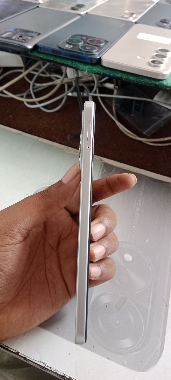 Tecno Camon 40 · 8GB / 128GB - photo 4