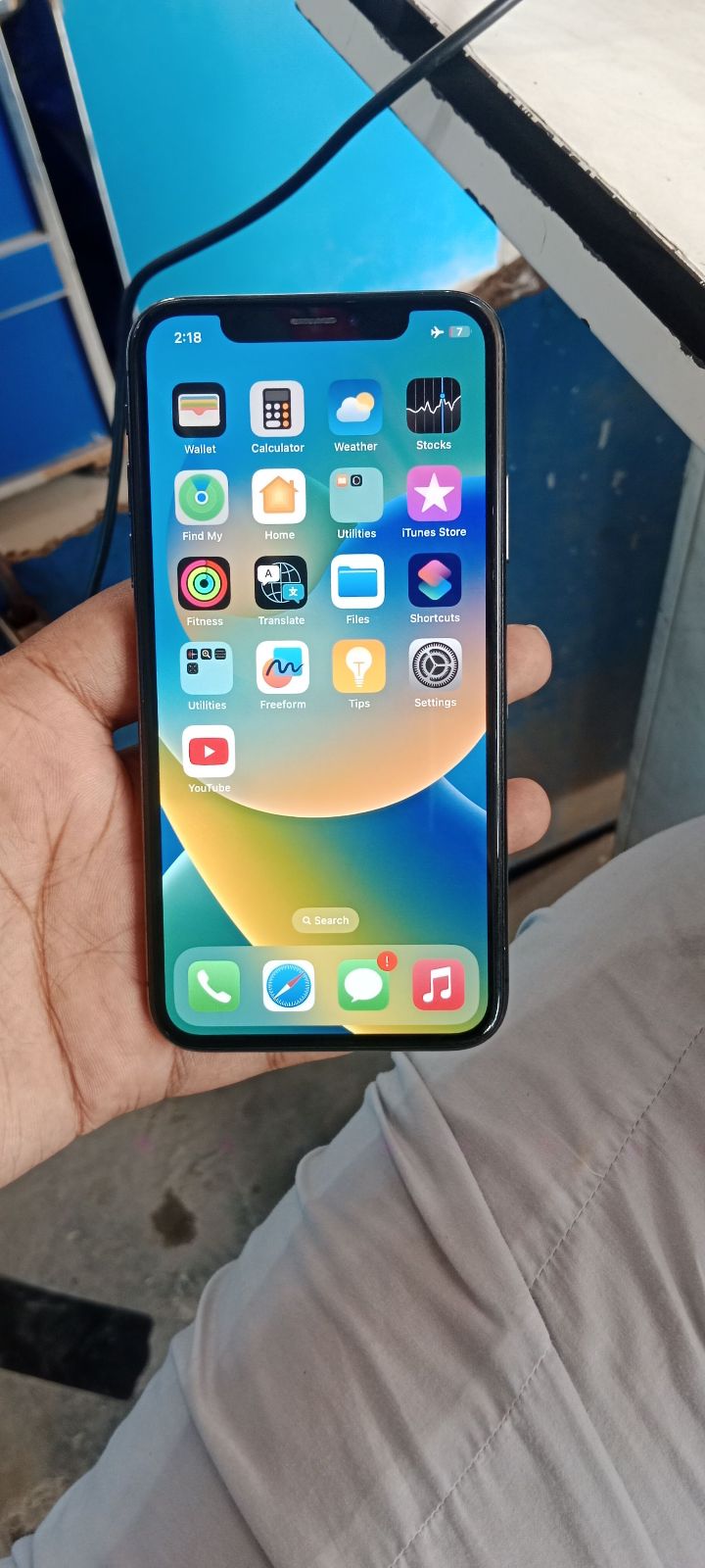 iPhone X · 64GB - photo 2